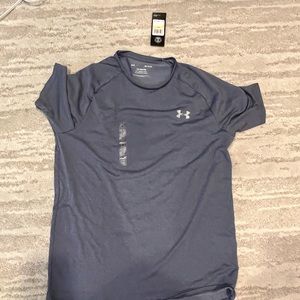 NWT men’s under armor shirt